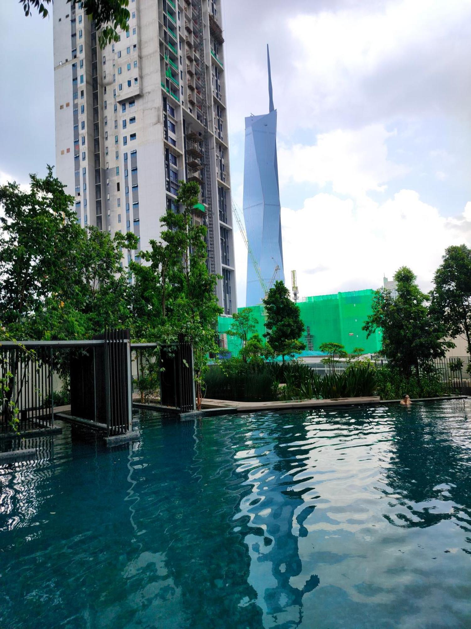 קואלה לומפור Lucentia Residence Has An Amazing Pool מראה חיצוני תמונה